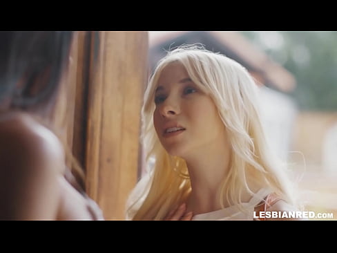 ❤️ Девојка се враќа дома неколку месеци подоцна и ја јаде пичката на маќеата ☑ Тешко порно кај нас mk.eggporncomics.ru